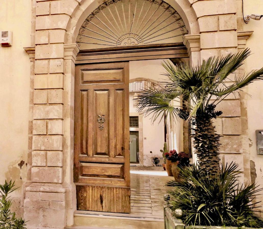 Incantevole Appartamento In Palazzo Storico Ortigia Syracuse Exteriér fotografie